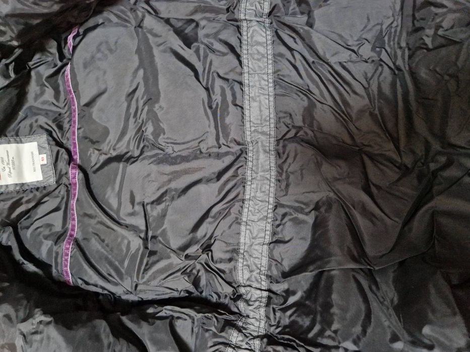 Жіночий зимовий пуховик