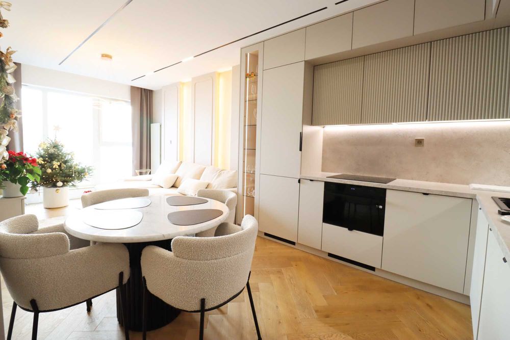 Wykończony apartament z panoramą na miasto oraz Odrę.
