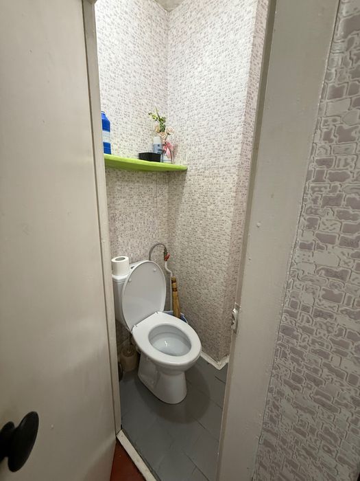 Оренда окремої кімнати в гуртожитку метро Шулявська
