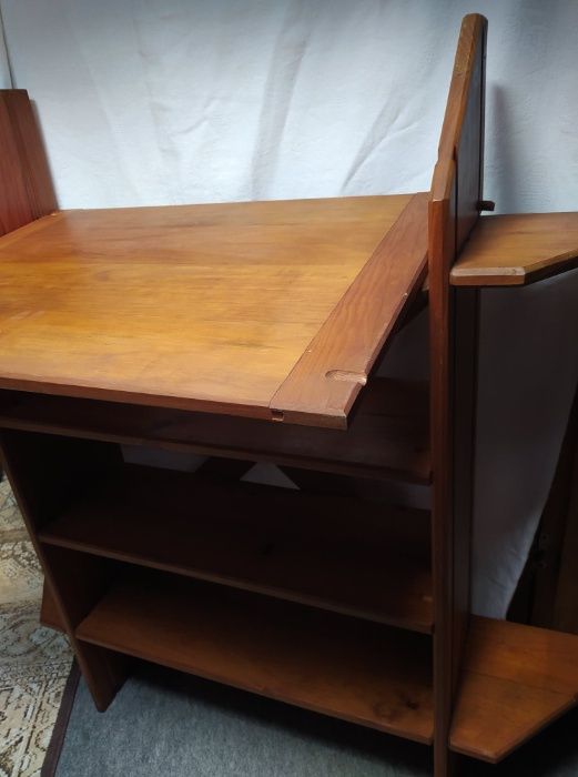 estante/secretária Saint Clair (duas) + móvel para TV / bar