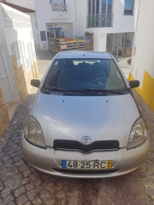 Yaris  muito econômico