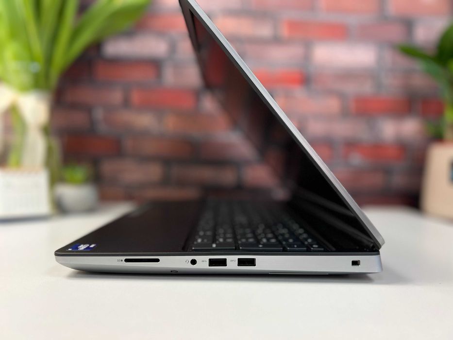 Quadro RTX A5000 (16GB)·Ноутбук Dell Precision 7560·i9-11950H·64GB·1TB