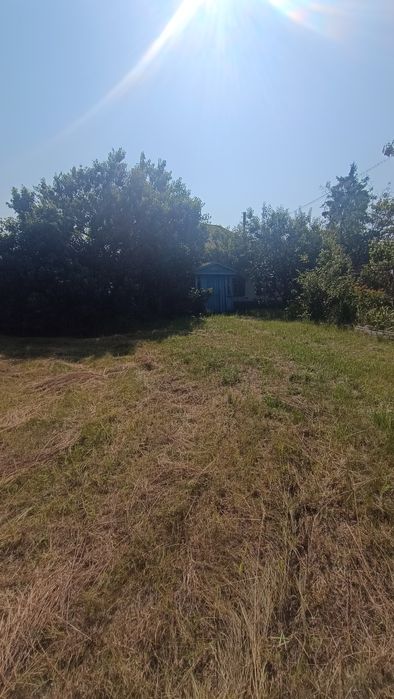 Велика ділянка в центрі села