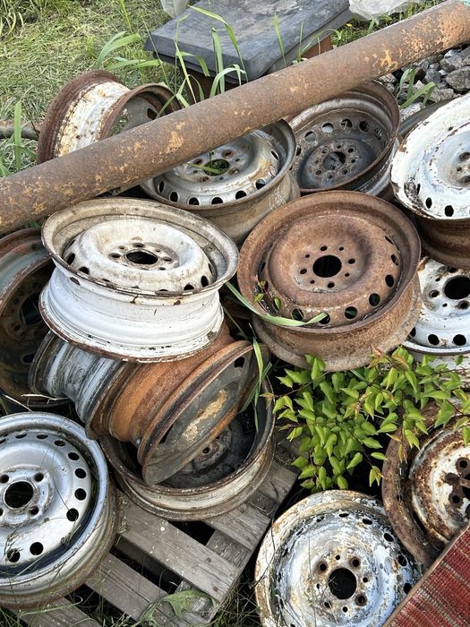 Продам Шины, Диски (VAZ;…) + Титан