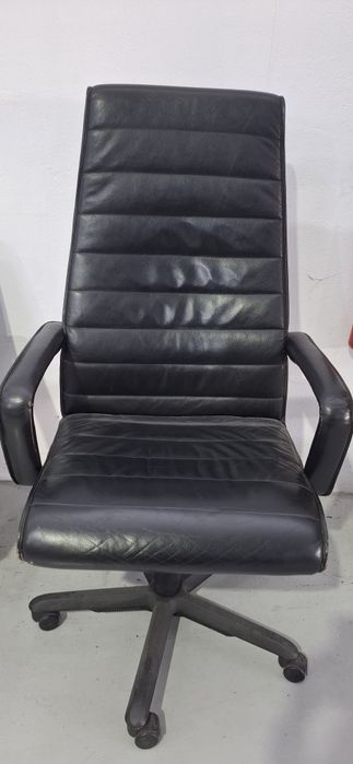 3 Cadeiras de escritório