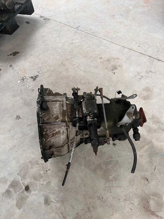 Caixa de velocidades Nissan Cabstar c/ tomada de força