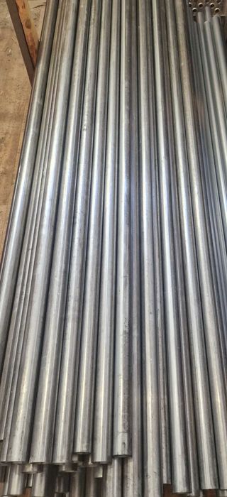 Słupki ocynkowane Fi42,4 L230cm