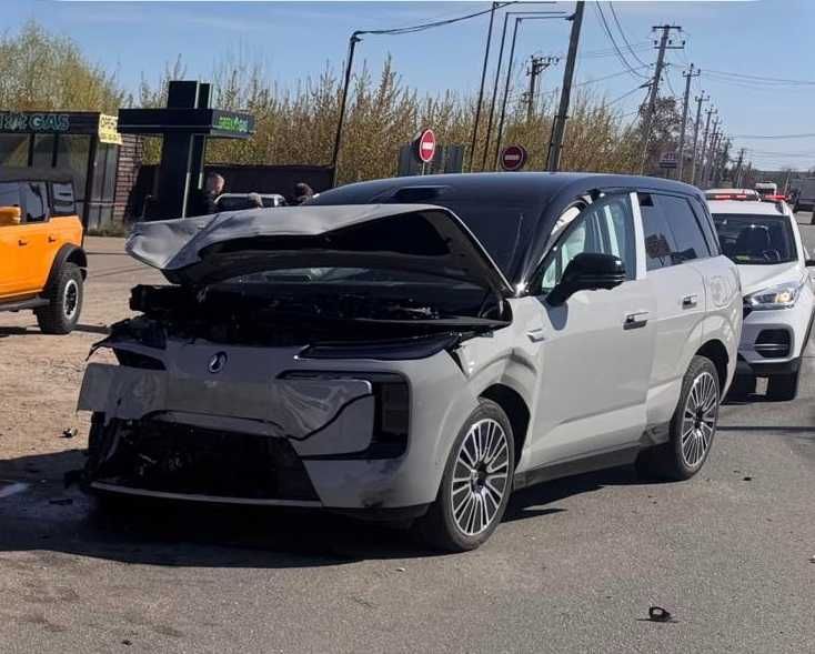 Denza N8L 2025 після ДТП ! Потребує ремонту !  ТОРГ !