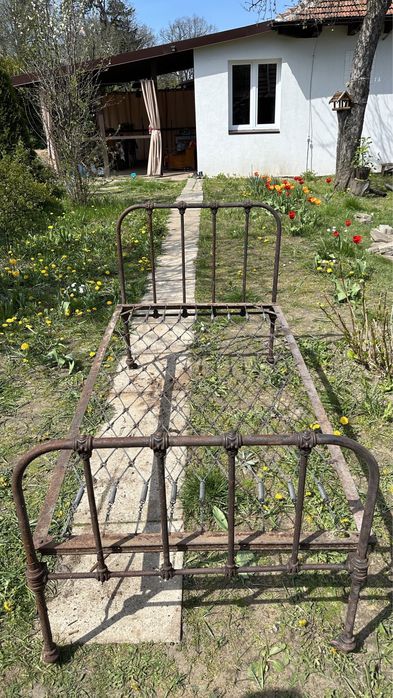 Żeliwne łóżko szpitalne polowe wojskowe antyk unikat loft industrial