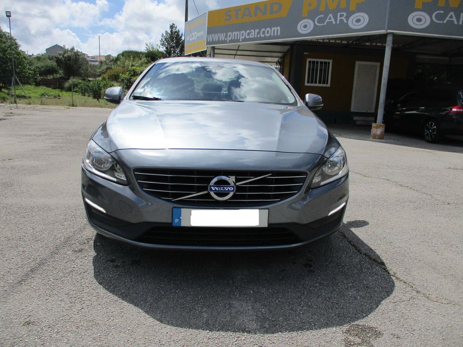 Volvo S60 2.0 D 3 momentum Nacional c/garantia e revisao kit distribuição