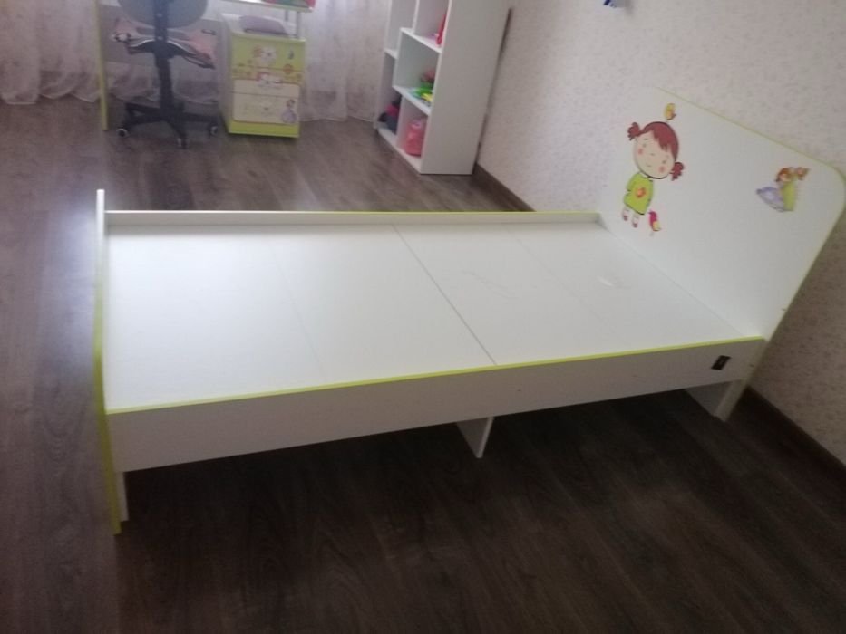 Ліжко односпальне