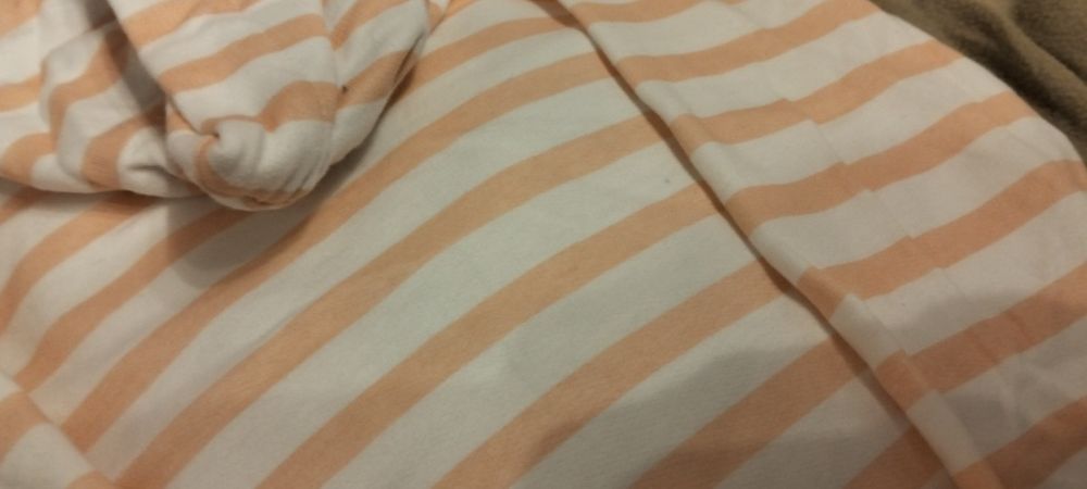 Camisola completamente nova