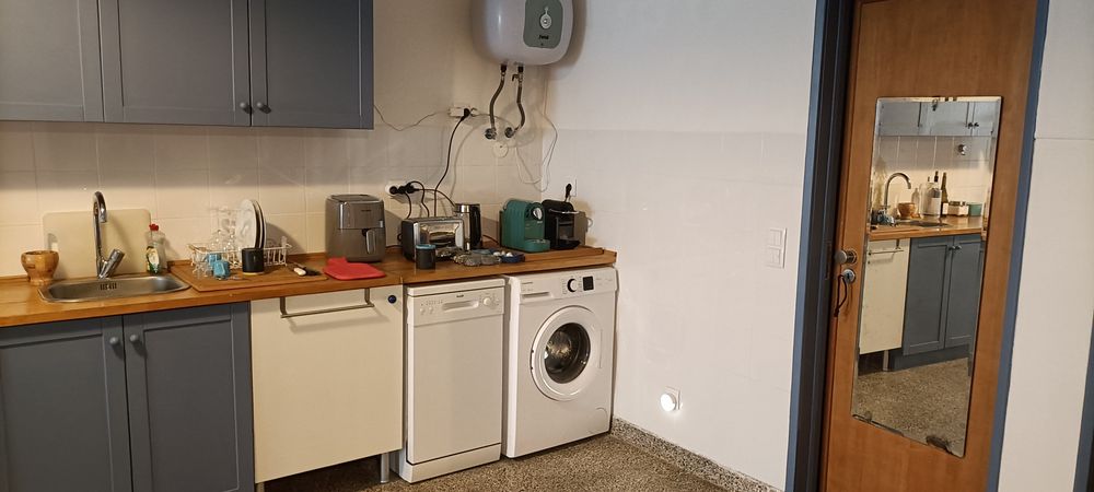Antiga Loja no Centro de Bicesse renovada para Apartamento T2 + 1