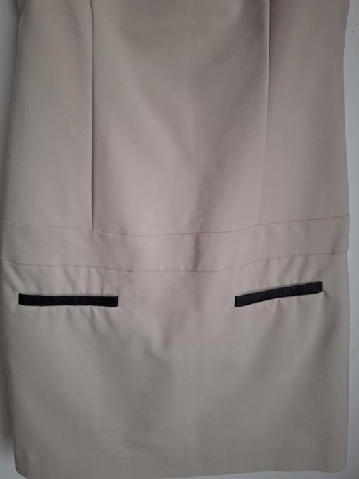 Beżowa sukienka marki Orsay. Rozmiar 36