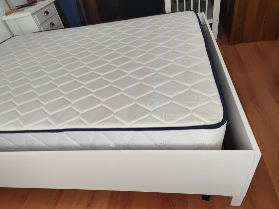 Cama de casal 140x190