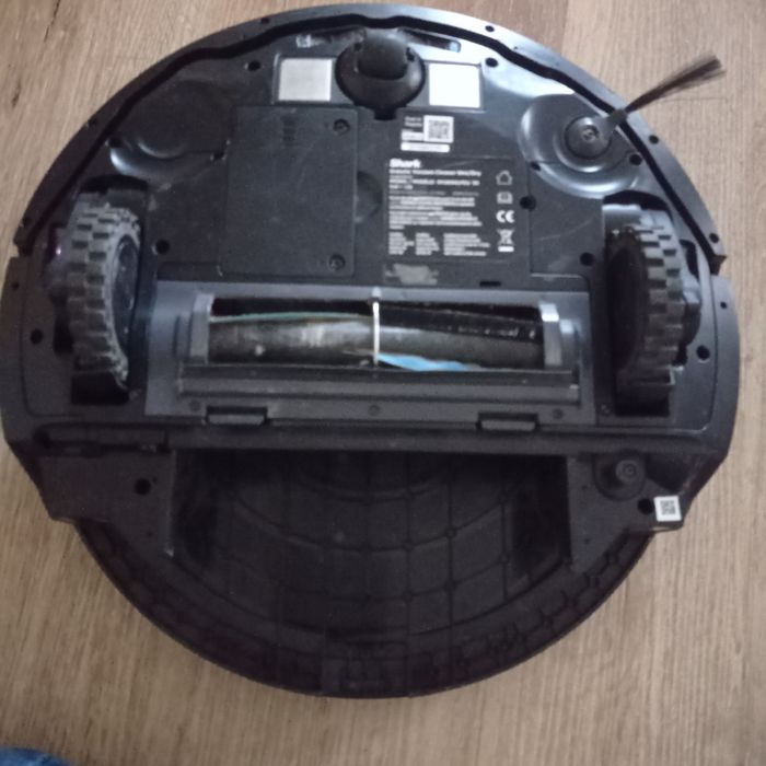 2xSHARK RV2600 LFEU 30, uszkodzony