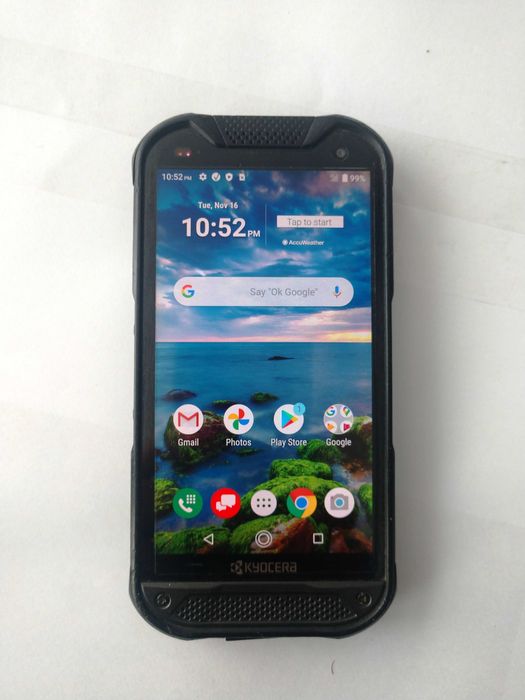 Продам терміново Kyocera DuraForce Pro2