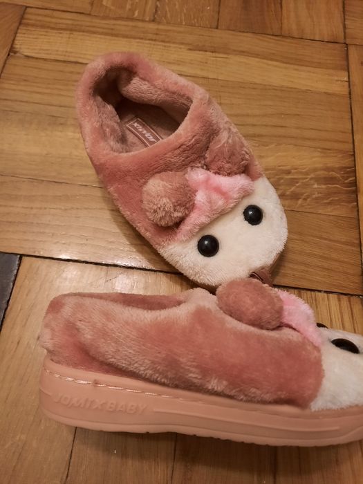Kapcie ciepłe dziewczęce rozmiar.28 (16 cm)