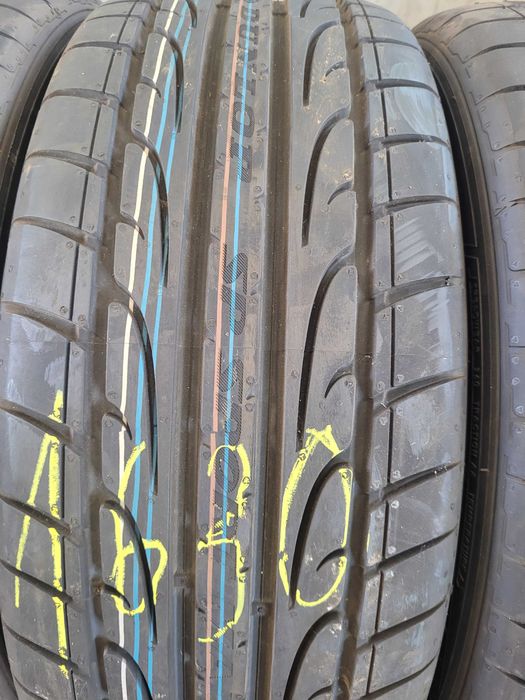 opony Dunlop 235/ 50 19  nowe komplet