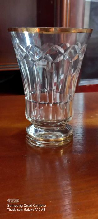 Vende-se artigos de loiça