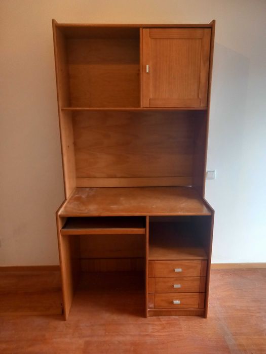 Secretária + Cadeira