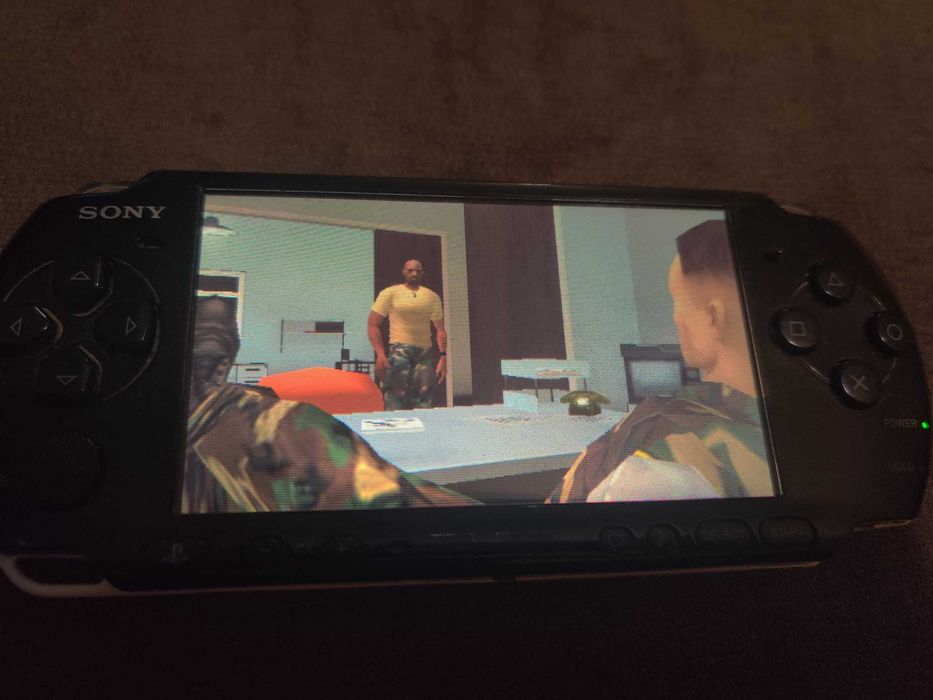 Карта памяти 32 GB + Адаптер PRO DUO c Играми для PSP