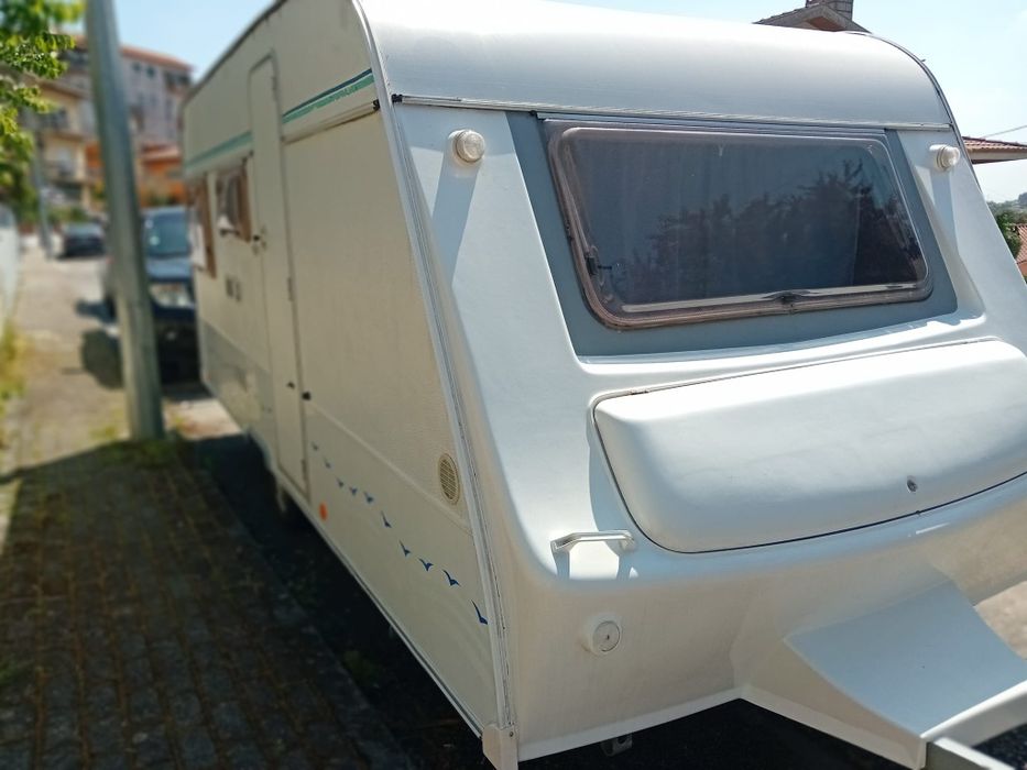 Caravana Pluma 450