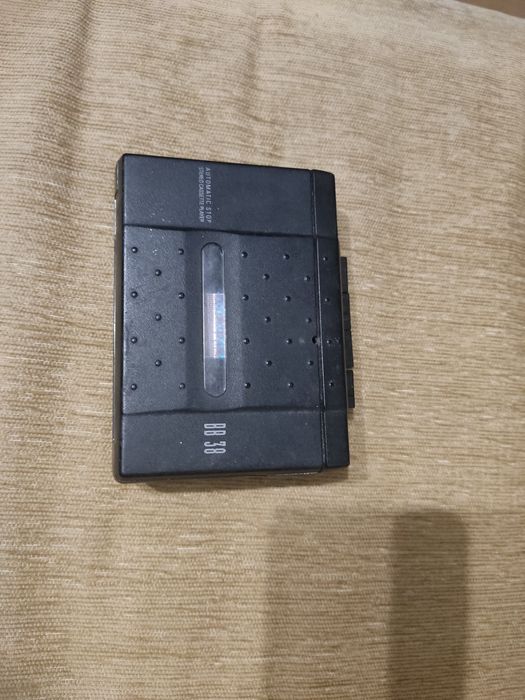 Grundig касетний плеєр ВВ 38