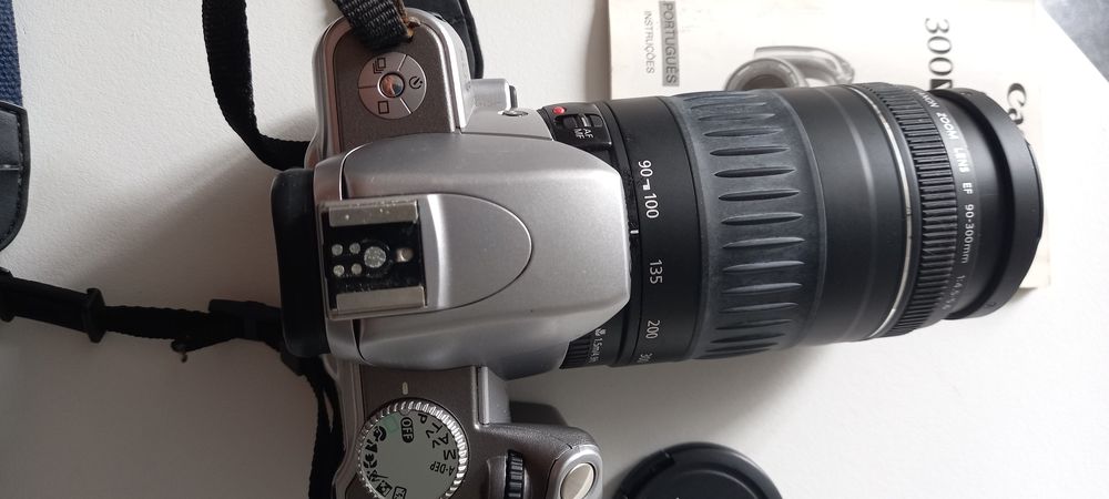 Câmera fotográfica "Canon EOS 300V"