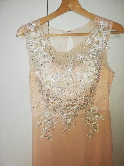 Sprzedam suknie na specjalne okazje