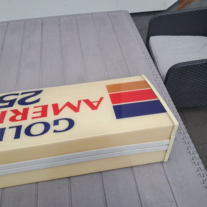 Szyld reklamowy neon