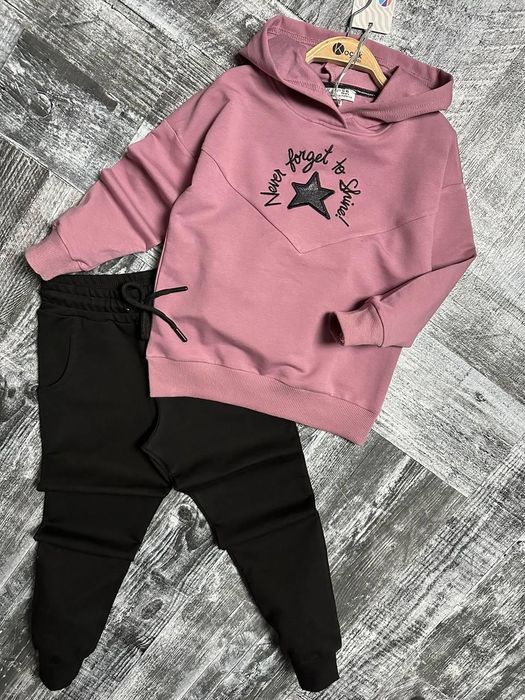 Bawełniane dresy dla dziewczynki