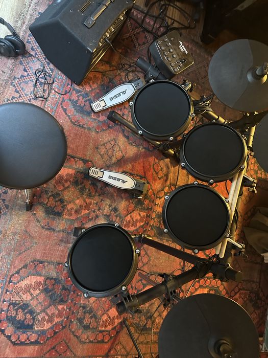 Bateria digital e amplificador
