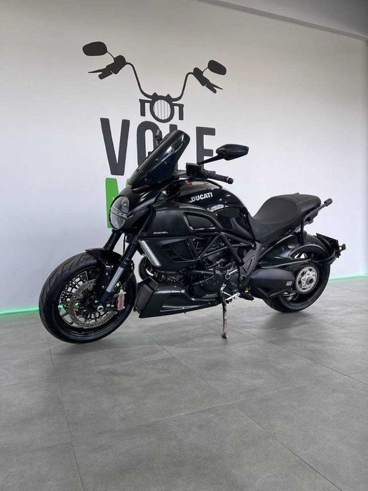 Мотоцикл Ducati diavel 1200