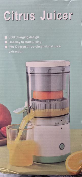 Espremedor de cítricos novo em caixa