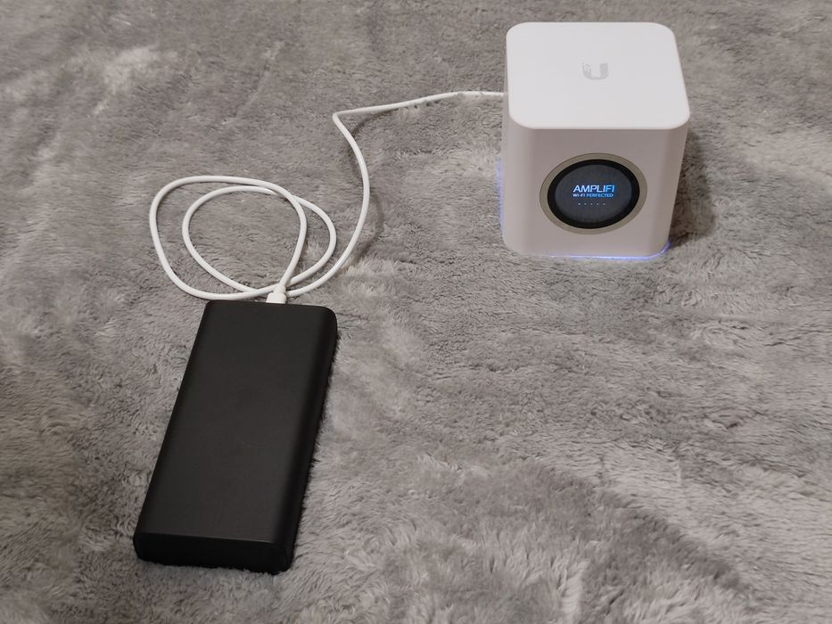 Ubiquity Amplifi HD роутер маршрутизатор WiFi
