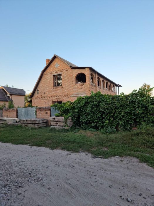 Продається недобудований будинок
