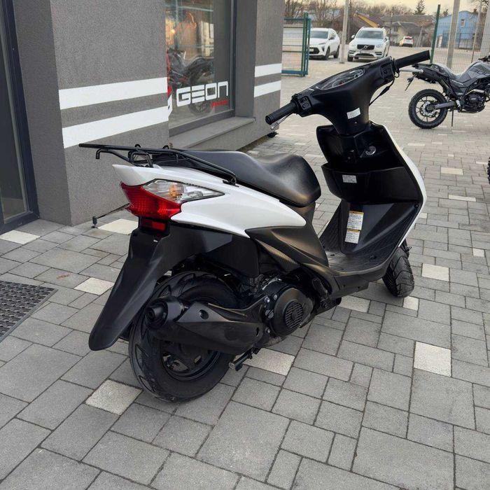 Б/у скутер Suzuki Address V125S, 10 к.с. інжектор, двомісний, доставка