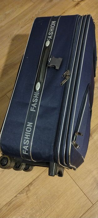 Walizka turystyczna duża