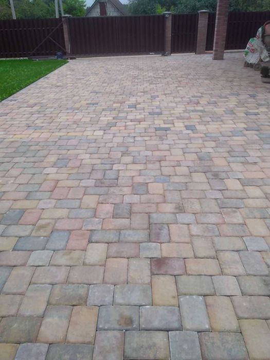 Ukladanie kostki brukowej. Zapisy na 2026. Rabat do końca grudnia