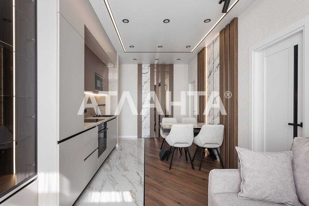 3-кім з видом у двір та на іподром у ЖК "67 Перлина" (тераса)