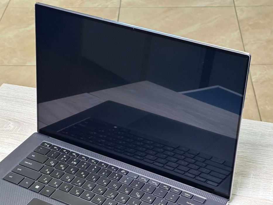 Ноутбук Dell Precision 5560 4K Touch i7-11850H 32GB 512gb Quadro T1200