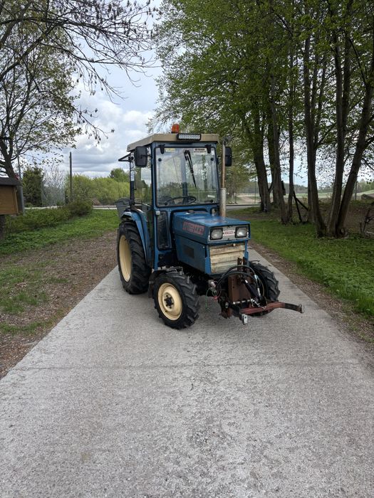 Traktor Gutbrod 4300