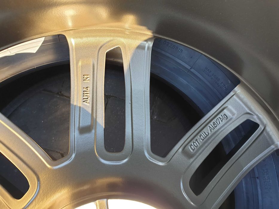 Felgi aluminiowe Audi 20" 5x112 8J Et25 Seat Vw Skoda itp.