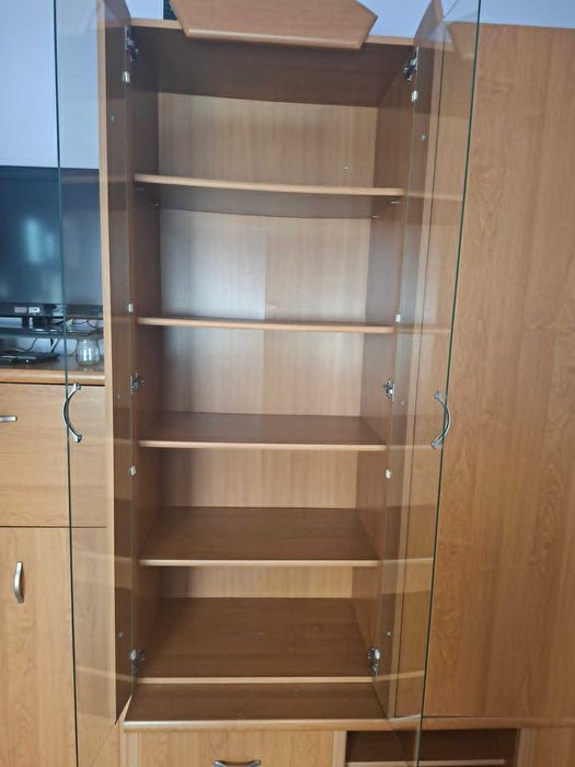 Komplet mebli pokojowych z witryną i dużą szafą RBW – olcha miodowa