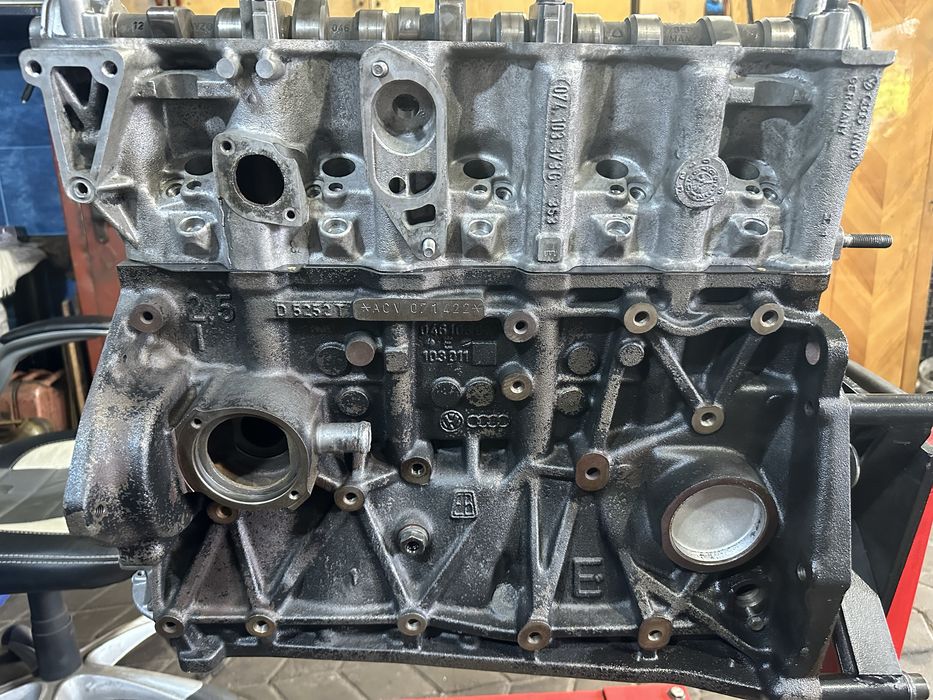 Двигун двигатель VW T-4 2.5 tdi ACV