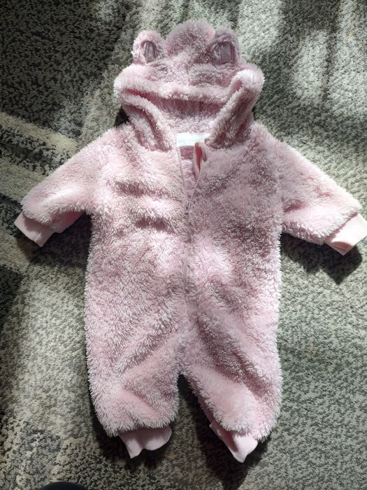Kombinezon niemowlęcy