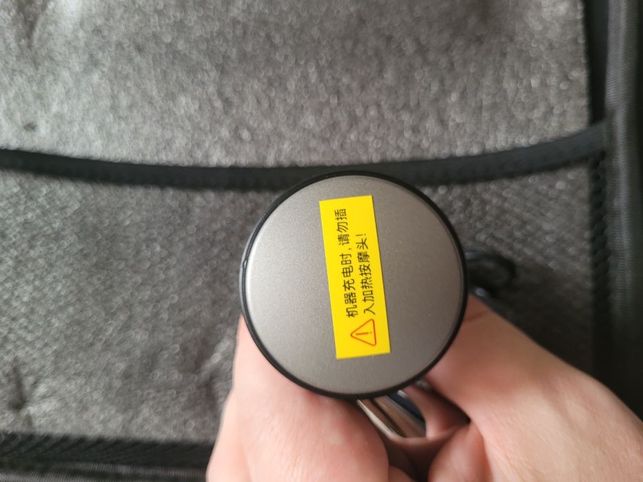 Професійний перкусійний масажер Booster