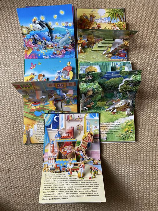 Vários livros a 3 dimensões / Pop up