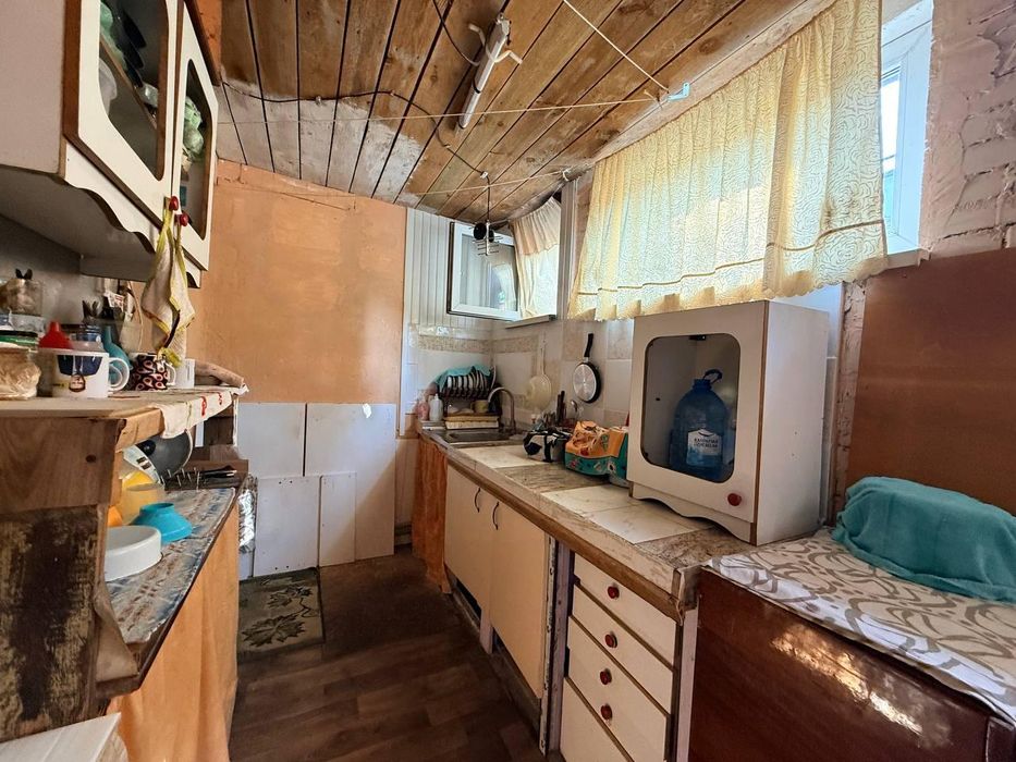 Продам 2 кімнатну на Болгарській. (3-346-330)